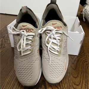 Nike Air Max 270 Shoes